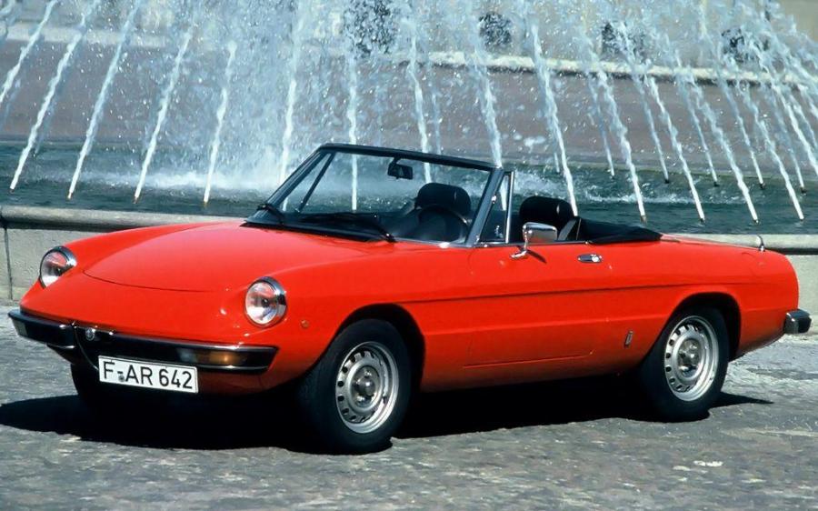 Alfa Romeo Spider Junior (105) '1974 - 77